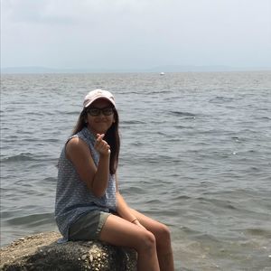 Meet your Posher, Beatrice